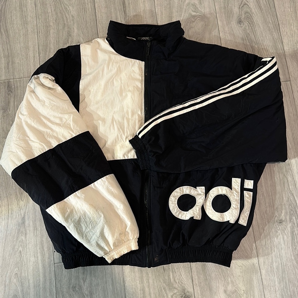 Vintage Adidas Puffer Jacket . B/W . Size XL .